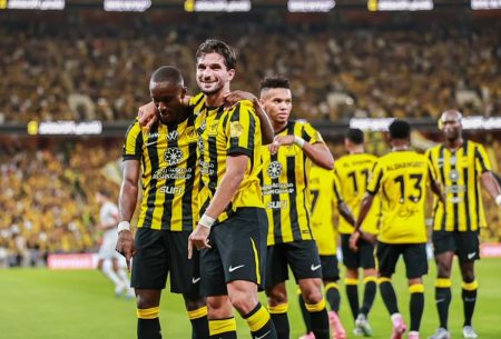 الاتحاد يضرب الفتح برباعية في "دوري روشن"