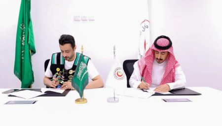 "الهلال الأحمر" يدعم الجهود التطوعية لتقديم الخدمات الإسعافية