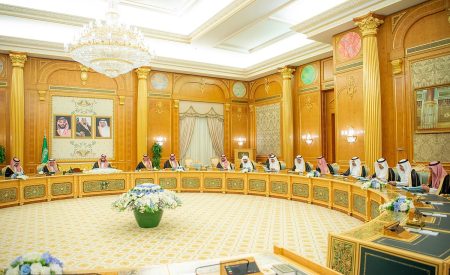 «الوزراء» يرحّب باعتماد إعلان نيويورك الصادر عن مؤتمر تسوية القضية الفلسطينية وتنفيذ حل الدولتين