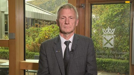 وزير أسكتلندي: نحاول دفع بريطانيا لاتخاذ موقف من الإبادة التي تحدث في غزة