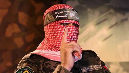 فوق السلطة: موجة شماتة غريبة بعد ادعاء إسرائيل اغتيال “الملثم”