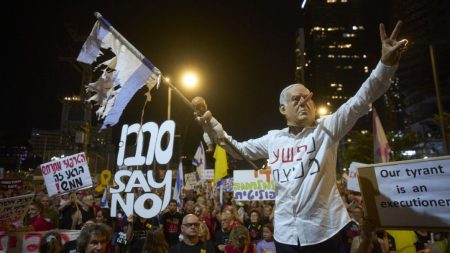 صحف عالمية: ترامب معجب بنتنياهو والإفراج عن الأسرى باتفاق لا بغزو عسكري