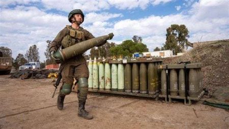 جيش الاحتلال يشن هجوما على منصة إطلاق صواريخ بجنوب لبنان