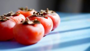 غنية بفيتامين سي والكاروتين.. فوائد صحية عديدة لفاكهة الكاكا