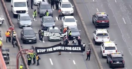 240415 golden gate bridge gaza protest KTNV snip ac 840p 74c298