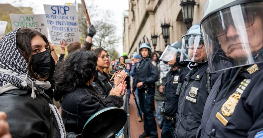 240421 students protesting at columbia wm 409 f7d7d5