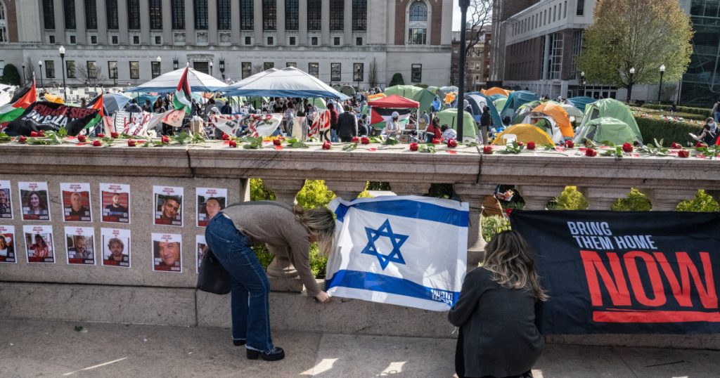 240425 columbia university gaza protest mn 0840 a2f206