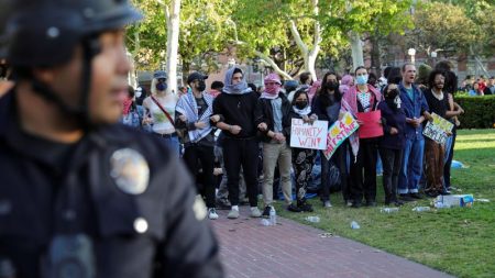 240425130717 11 university campus protests unf