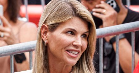 240427 Lori Loughlin ch 1207 d16c13