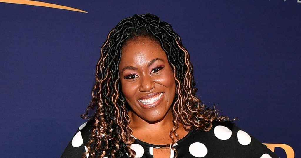 American Idol Pays Tribute to Season 5 Alum Mandisa TK 343