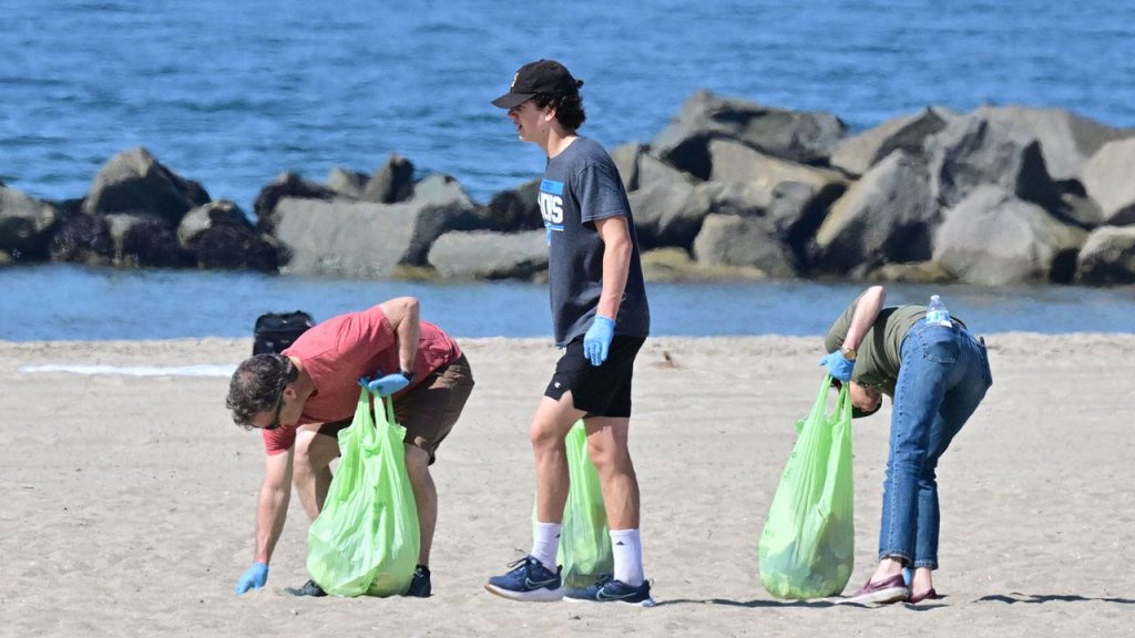 Earth Day California Trash Pick Up