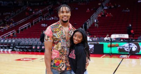 Feature Simone Biles and Jonathan Owens