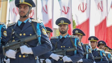 Iran soldiers