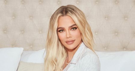 Khloe Kardashian Is Not Dating Anyone