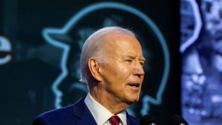 c 2024 04 24t164319z 489637667 rc24d7a3mnaa rtrmadp 3 usa biden