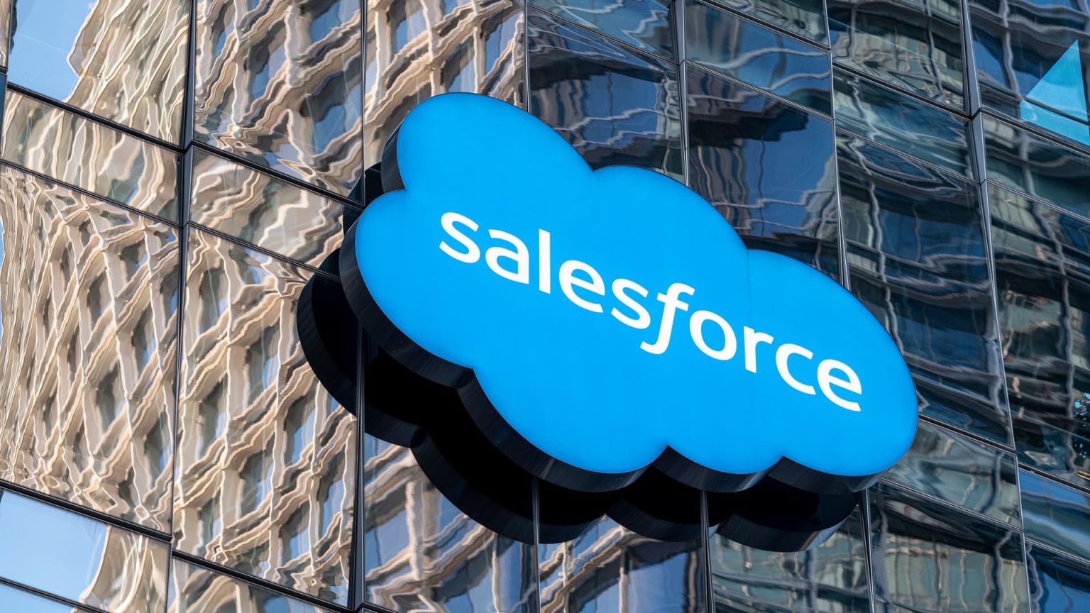 106844917 1614177919390 gettyimages 1231356109 SALESFORCE EARNS