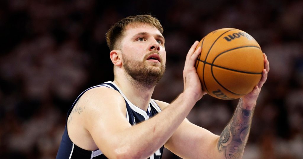 230523 mavericks doncic wc 0817 041c8c