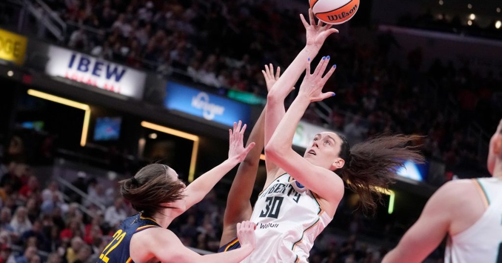 240516 Breanna Stewart caitlin clark Liberty Fever Basketball ac 1002p a7b986