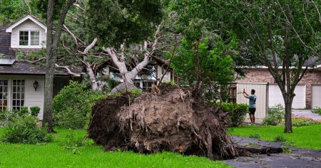 240517 houston severe weather aftermath ac 740p 6f8659