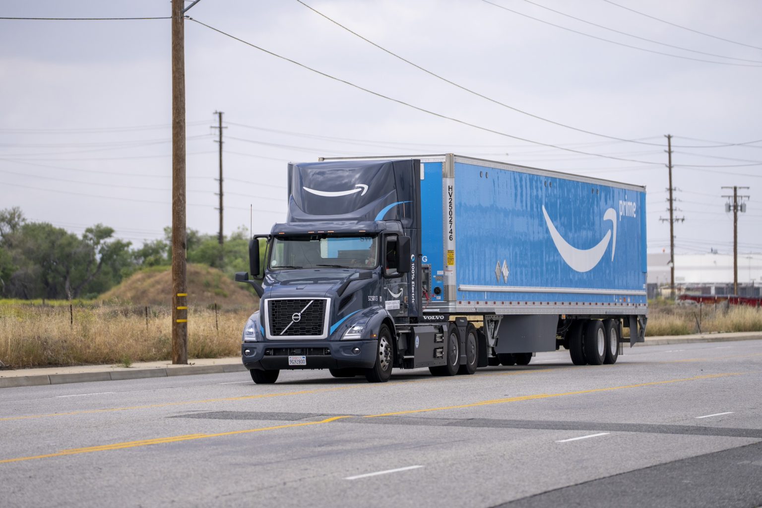 Amazon Electric Trucks 8