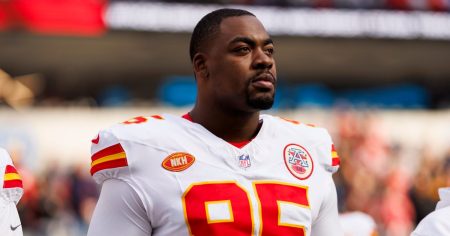 Chiefs Chris Jones Shows Support to Harrison Butker