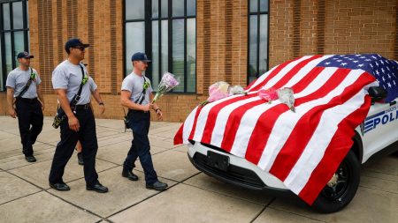 Officers Shot Charlotte