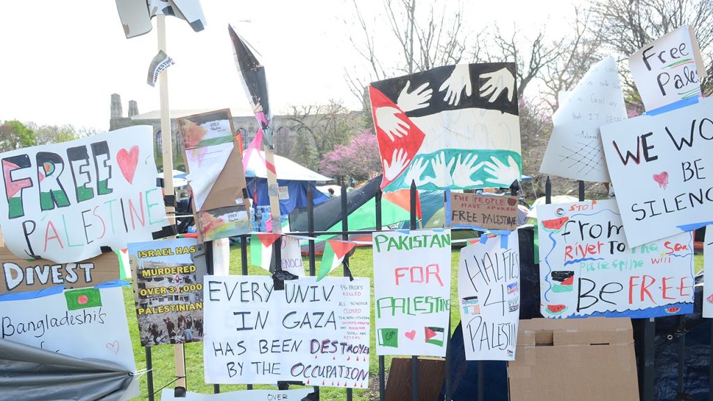 anti israel signs northwestern