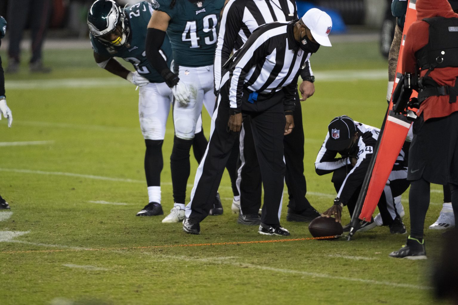 eagles watching referees measure chain