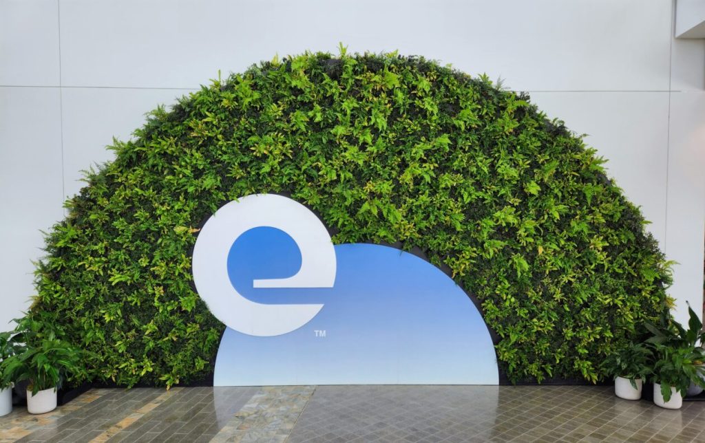 expedia arch 1260x792