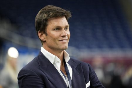 former nfl quarterback tom brady