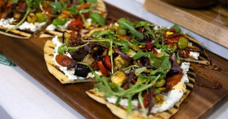 katie stilo roasted vegetable flatbread 2x1 zz 230112 fc1490