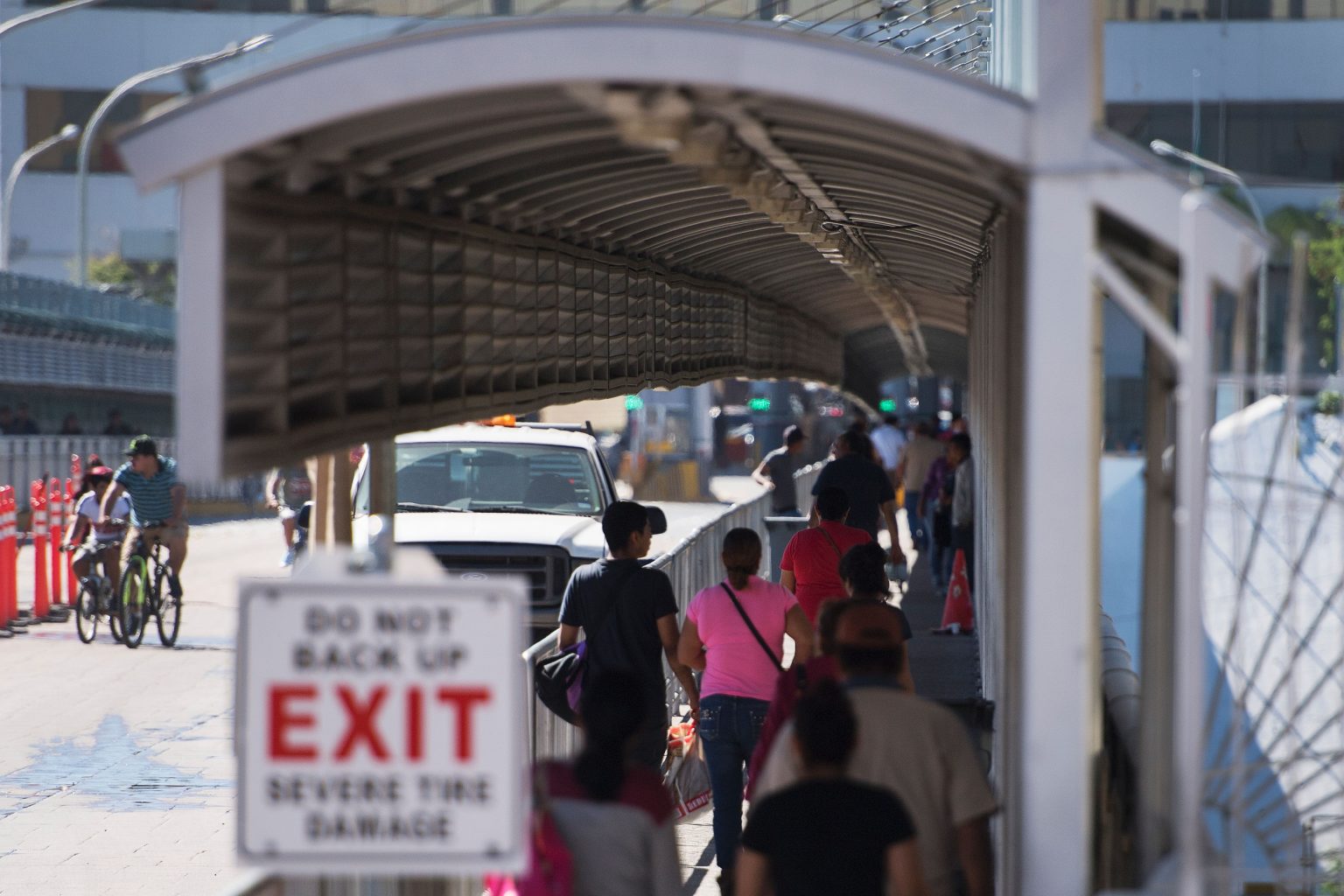 laredo port entry foot bridge