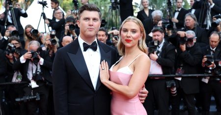 snl recap colin jost reads joke about scarlett johanssons body