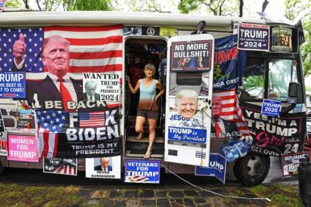 trumper motorhome comp