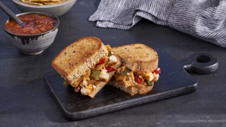 vital pursuit sandwich melts southwest chicken fajita