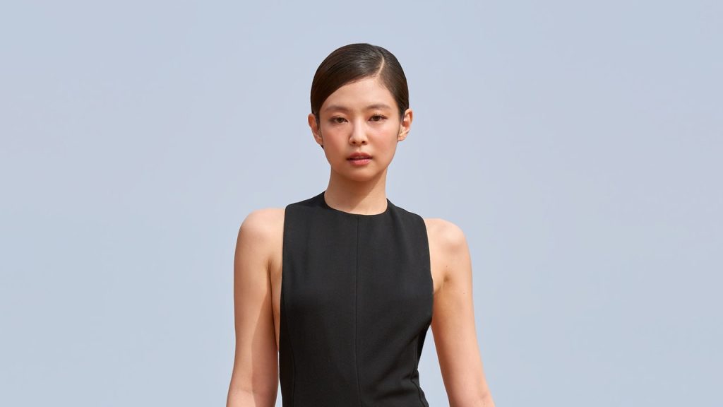 00047 jacquemus fall 24 ready to wear credit gorunway