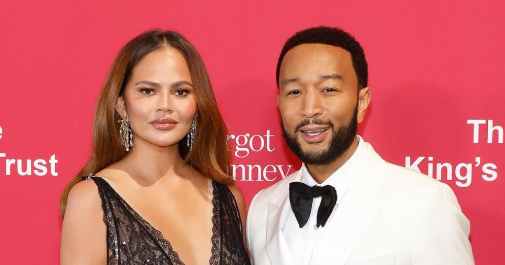 Chrissy Teigen Defends Dirty Bathwater After John Legends Video of Her Receives Backlash