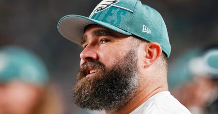 jason kelce mc 240603 b905f0