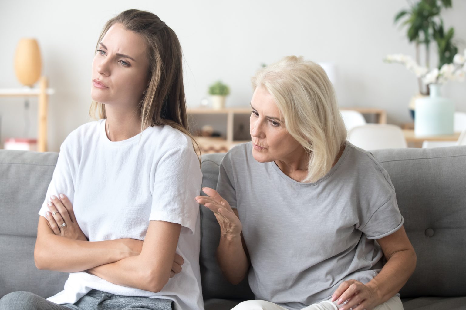 woman lectures daughter law