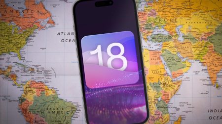 0 ios18 maps new hero