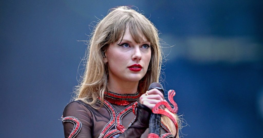 Taylor Swift Reacts After Stabbing at Swift Themed Event 1