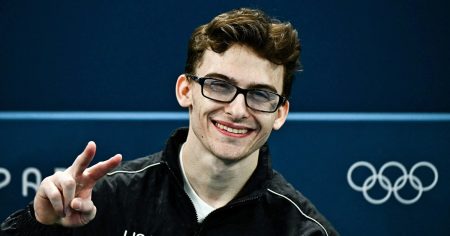 gymnast stephen nedoroscik glasses zz 240730 f190f1