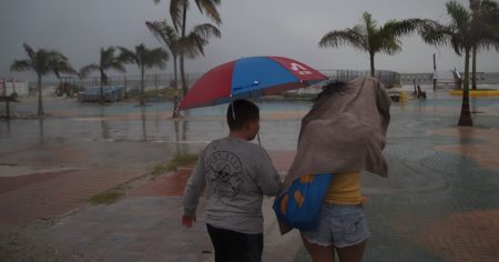 240803 tropical storm debby wm 238p 558bdd