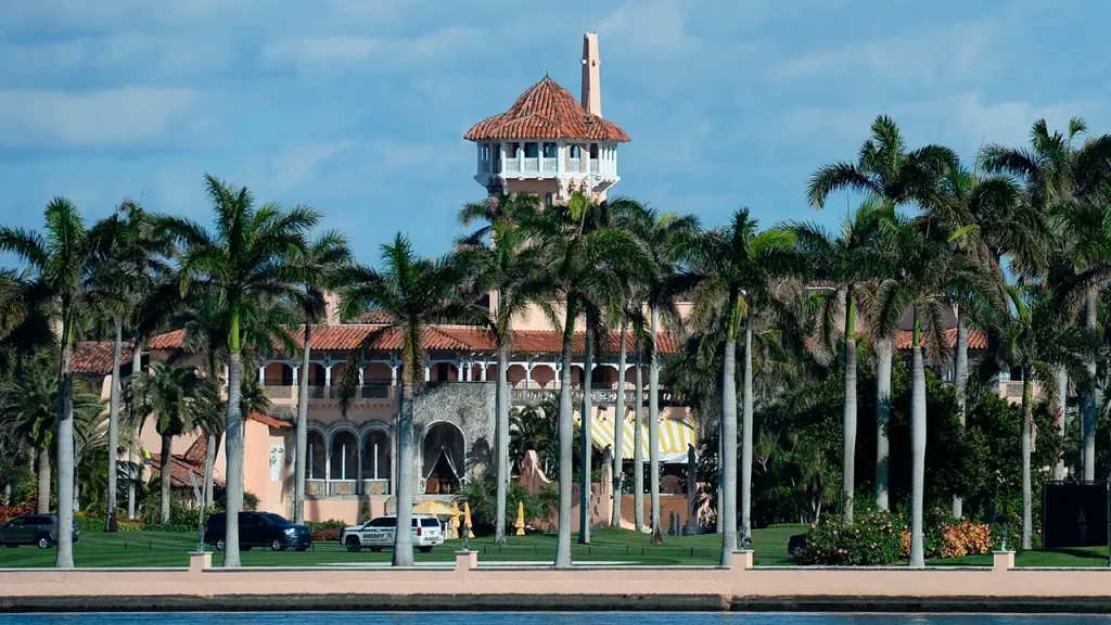 MAR A LAGO