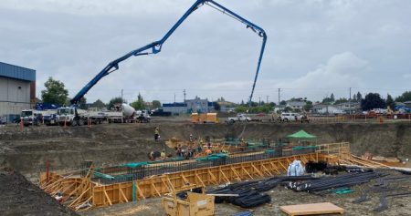 Vernon concrete pour Active Living Centre