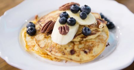 healthy banana cottage cheese pancakes today 170104 tease 9d4dfb