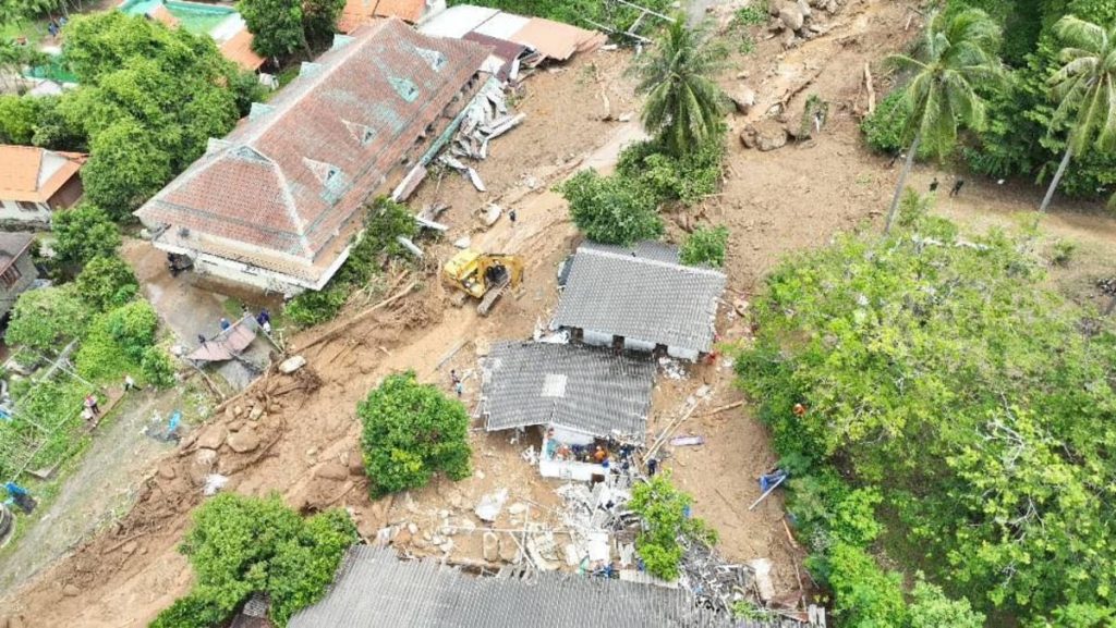 phuket landslide 2