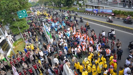 supporters of jakarta governor candidate