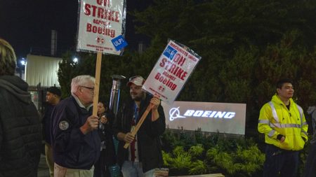 108033853 1726230238351 gettyimages 2170871964 BOEING UNION