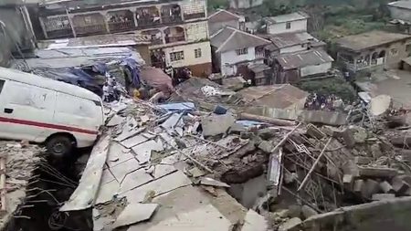 CLIP Building collapse rescue Sierre Leone WIDE THUMB CLEAN 1726558364